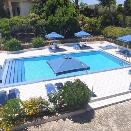 Blue White Apartments - Kefallonia Poolside Retreats Spartia (Kefalonia) Exterior foto