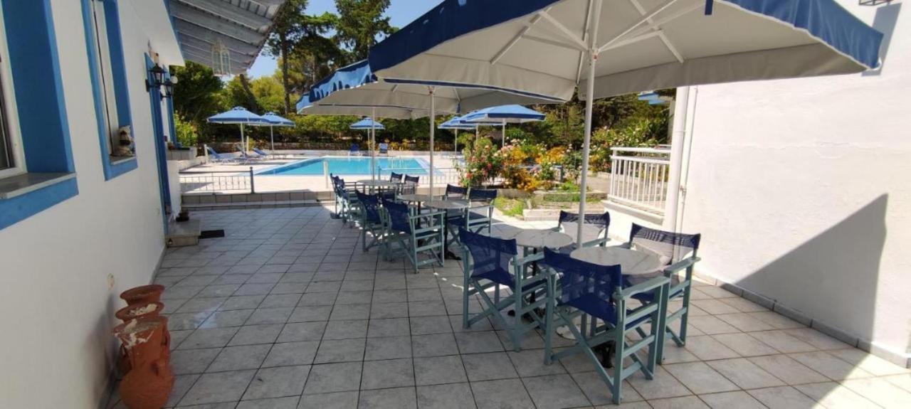 Blue White Apartments - Kefallonia Poolside Retreats Spartia (Kefalonia) Exterior foto