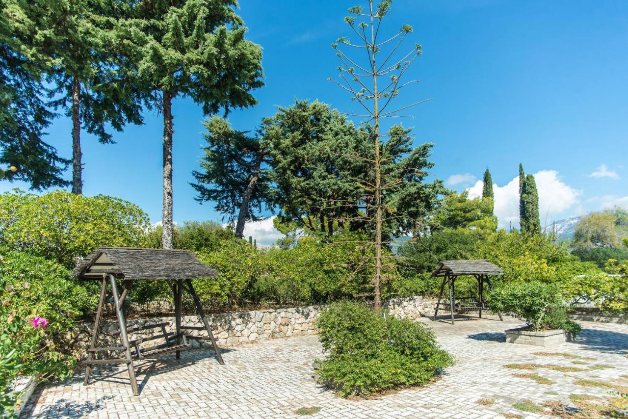 Blue White Apartments - Kefallonia Poolside Retreats Spartia (Kefalonia) Exterior foto