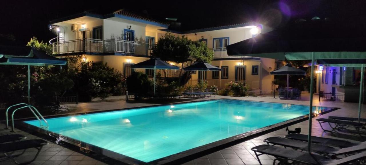 Blue White Apartments - Kefallonia Poolside Retreats Spartia (Kefalonia) Exterior foto