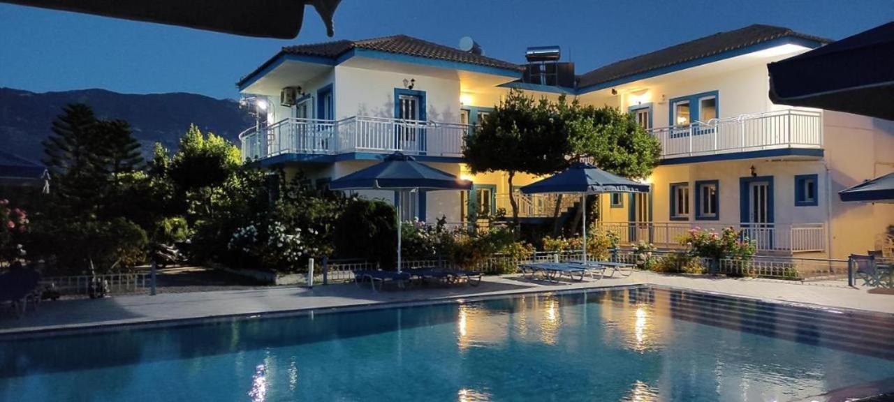 Blue White Apartments - Kefallonia Poolside Retreats Spartia (Kefalonia) Exterior foto