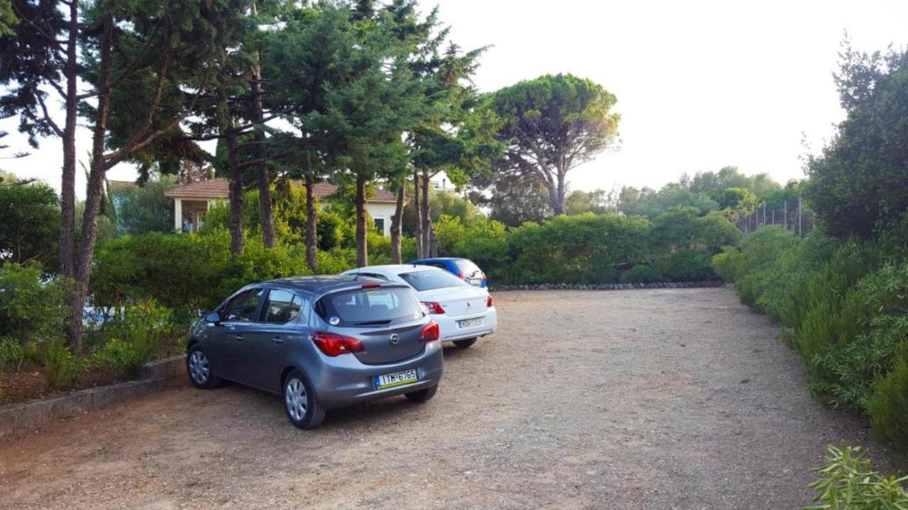 Blue White Apartments - Kefallonia Poolside Retreats Spartia (Kefalonia) Exterior foto