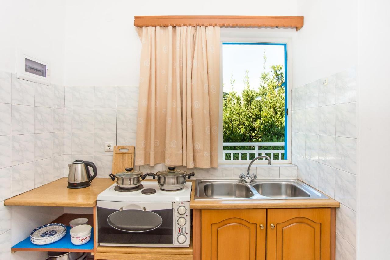 Blue White Apartments - Kefallonia Poolside Retreats Spartia (Kefalonia) Exterior foto