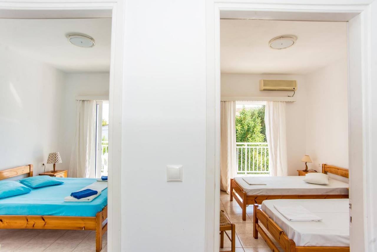 Blue White Apartments - Kefallonia Poolside Retreats Spartia (Kefalonia) Exterior foto