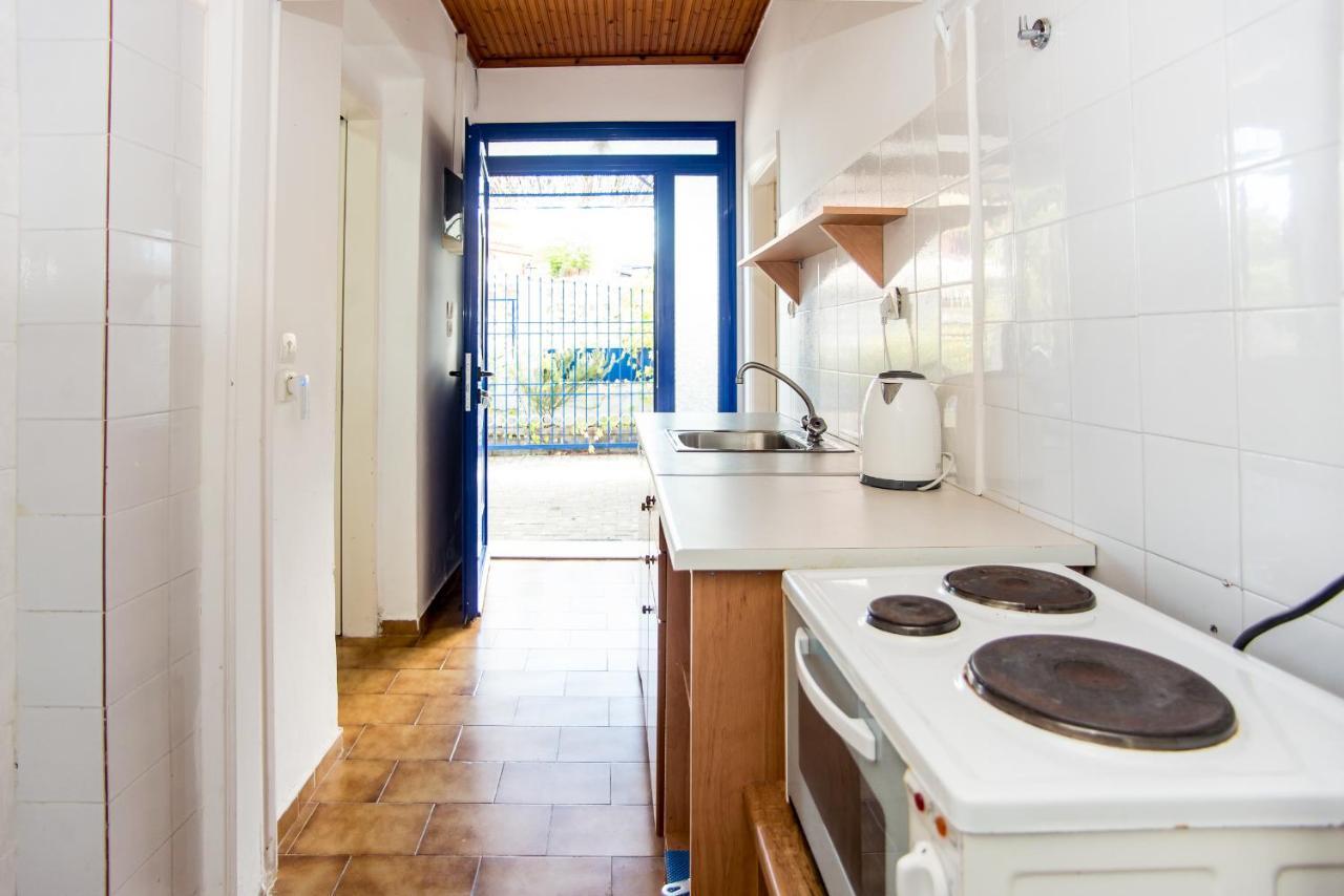 Blue White Apartments - Kefallonia Poolside Retreats Spartia (Kefalonia) Exterior foto