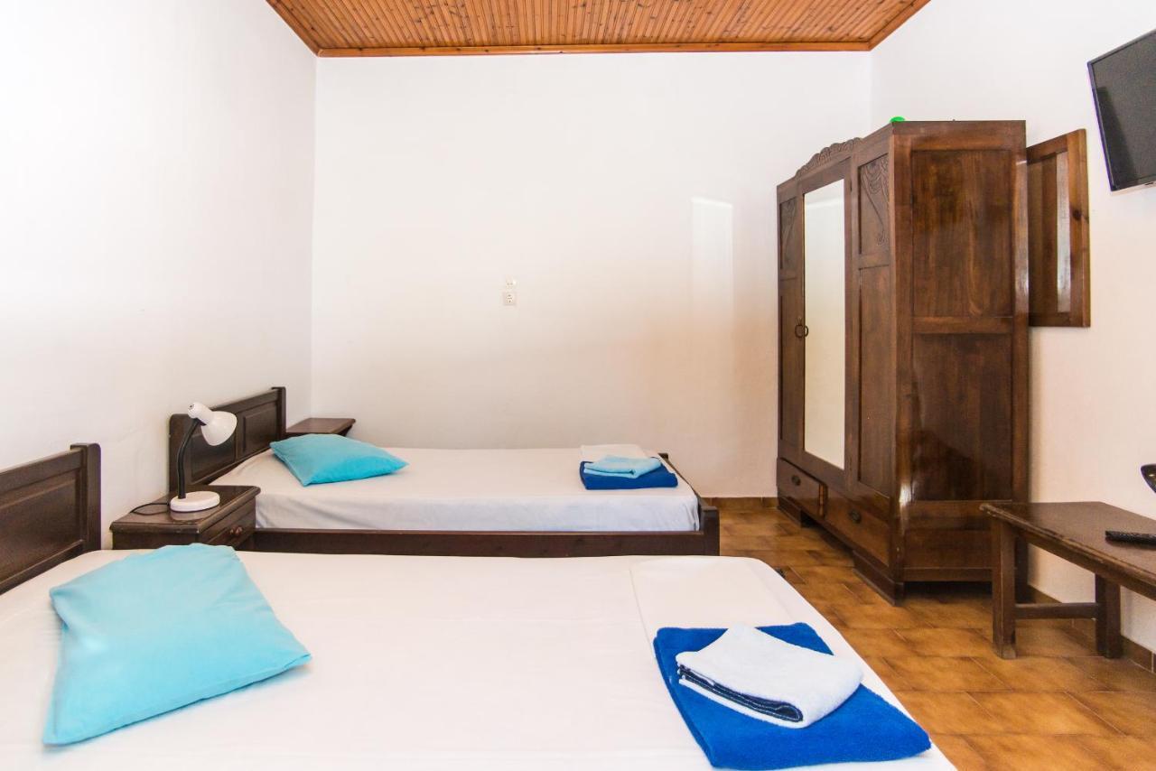 Blue White Apartments - Kefallonia Poolside Retreats Spartia (Kefalonia) Exterior foto