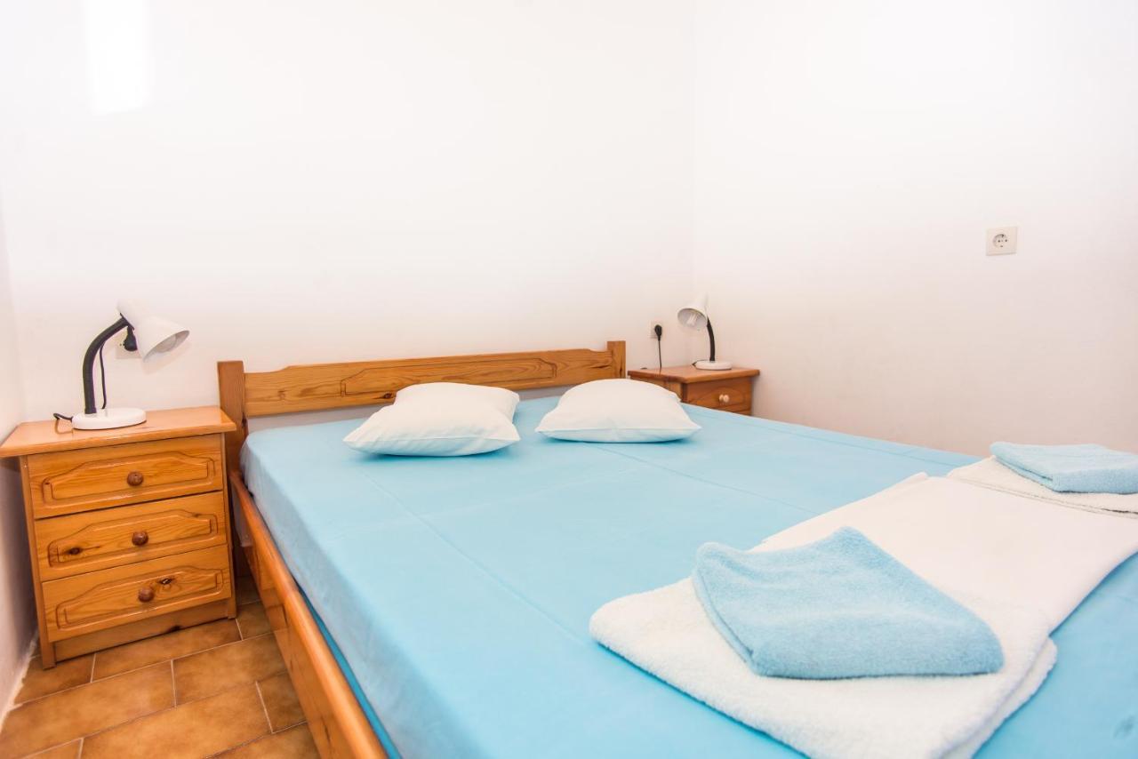 Blue White Apartments - Kefallonia Poolside Retreats Spartia (Kefalonia) Exterior foto